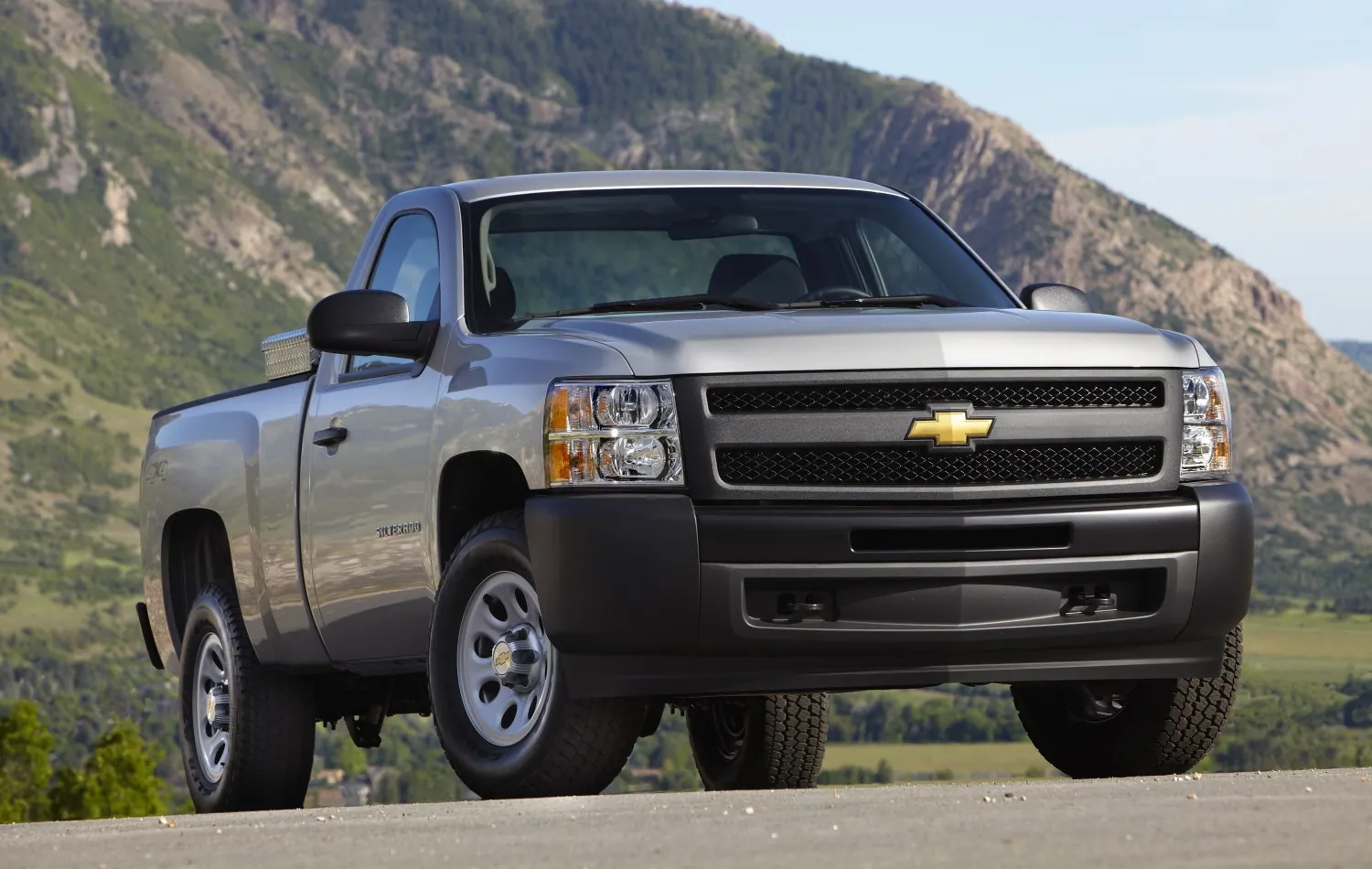 Chevrolet Silverado 2500 HD II (GMT900, facelift 2011) Regular Cab Long Box