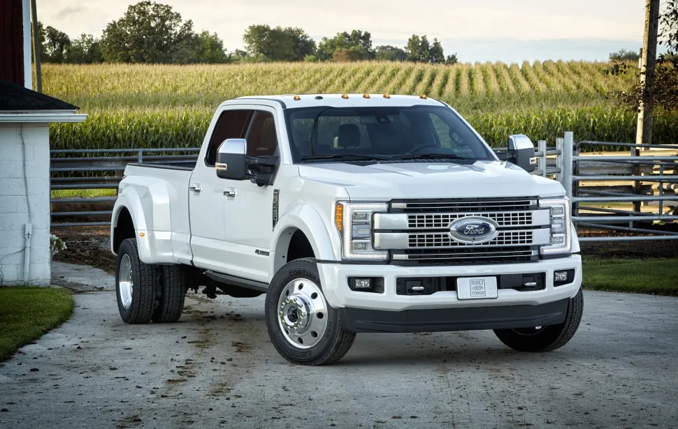 Ford F-450 Super Duty IV Crew Cab Long box