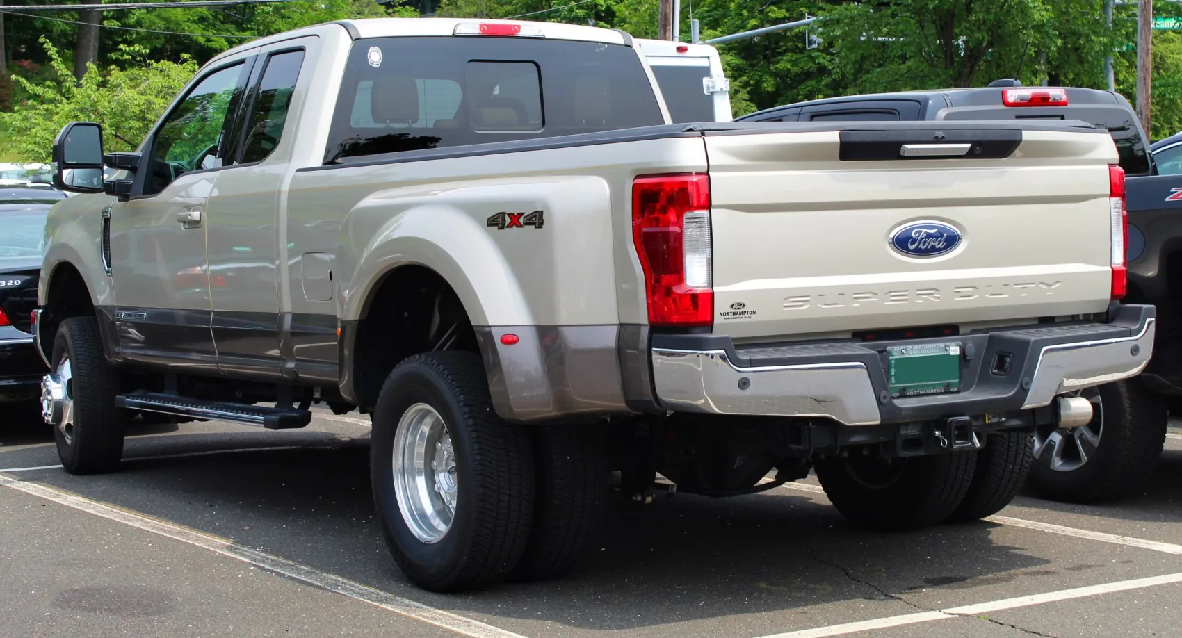 Ford F-350 Super Duty IV Super Cab Long box