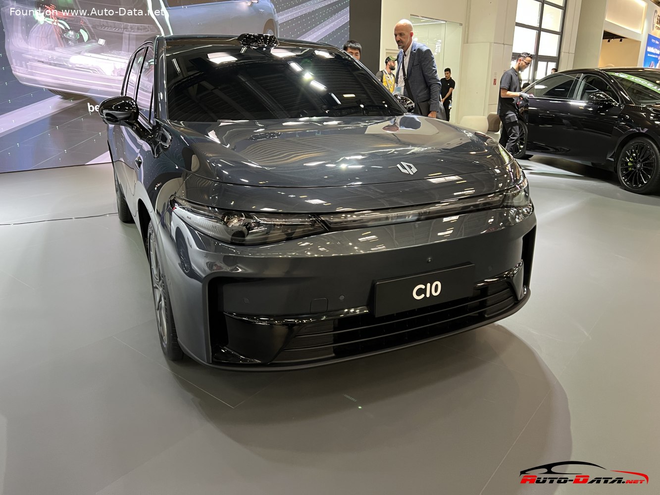 Leapmotor C10