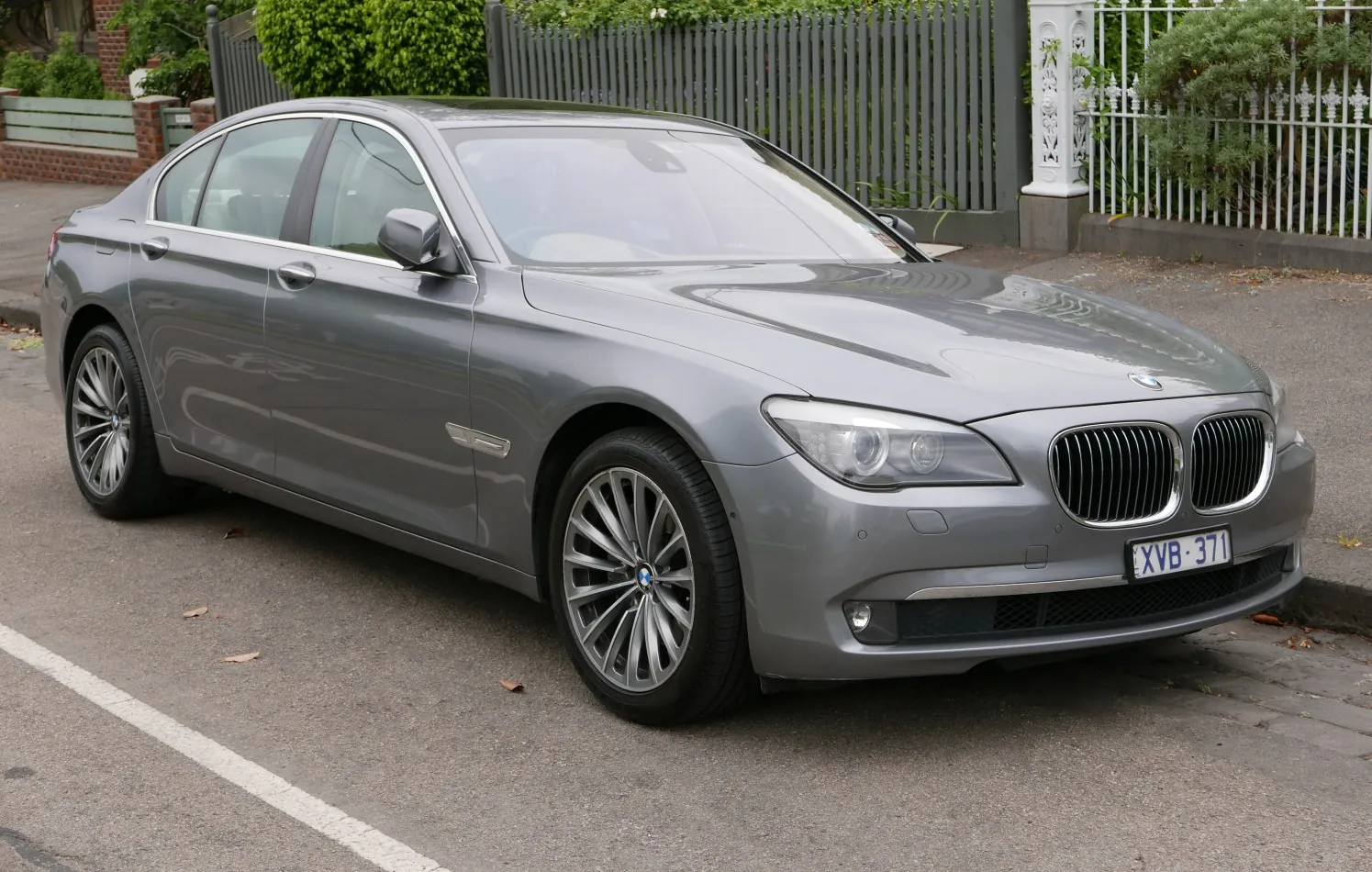BMW 7 Series (F01)