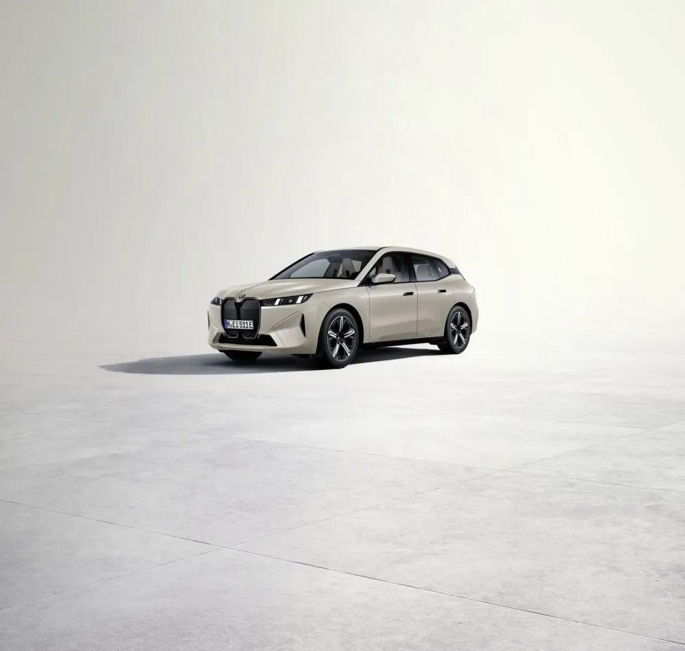 BMW iX (i20 LCI, facelift 2025)