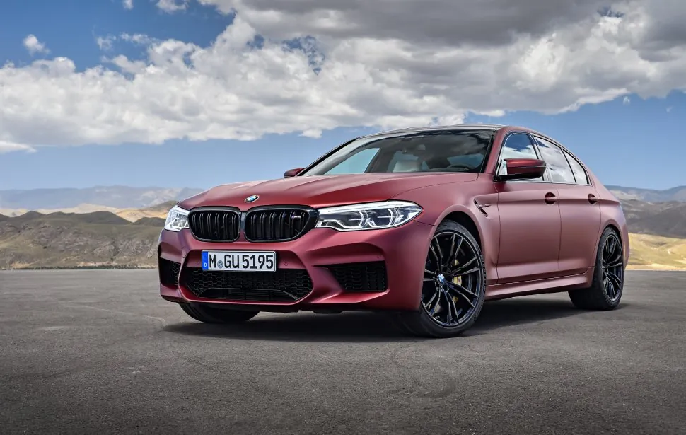 BMW M5 (F90)