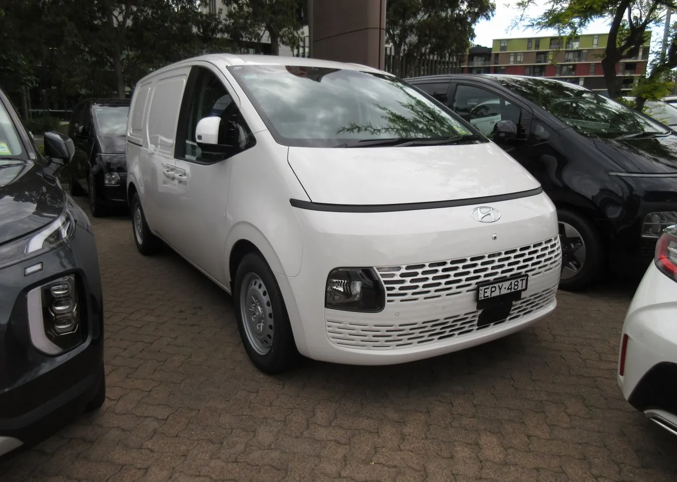 Hyundai Staria-Load
