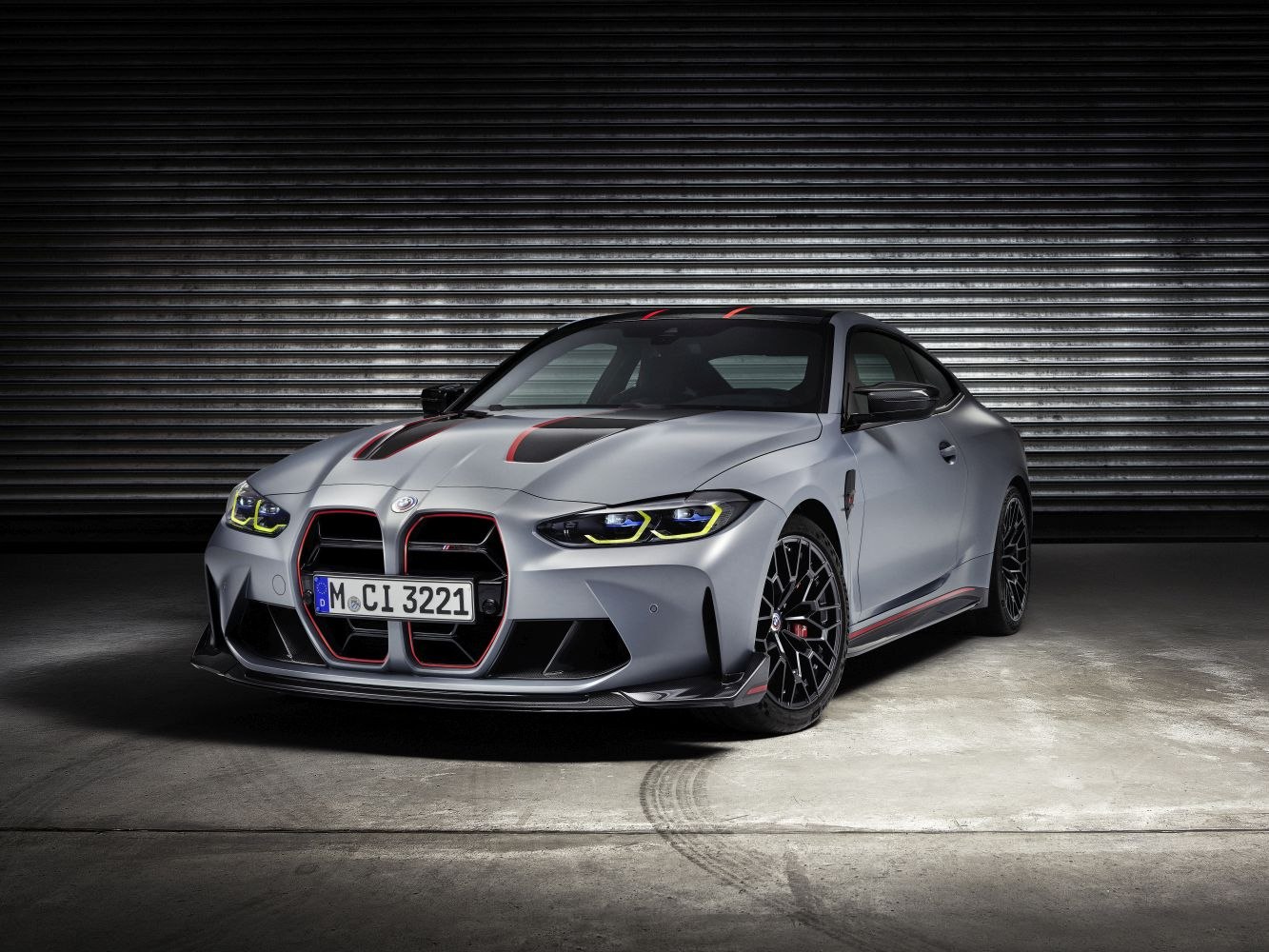 BMW M4 (G82)