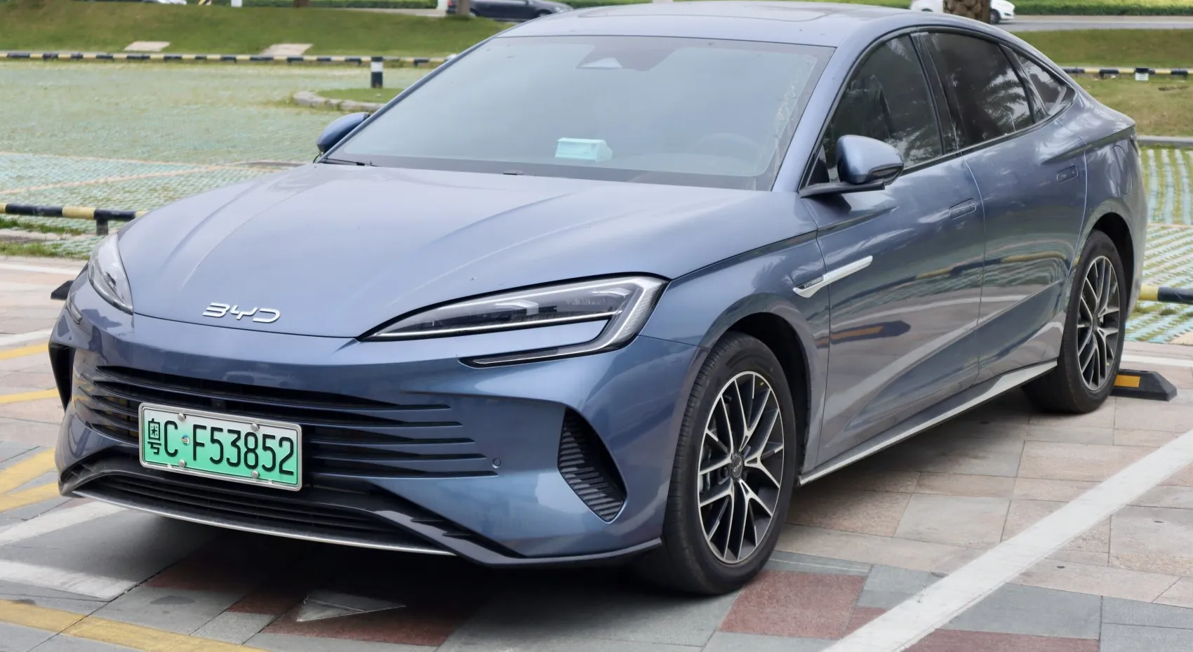BYD Seal 07