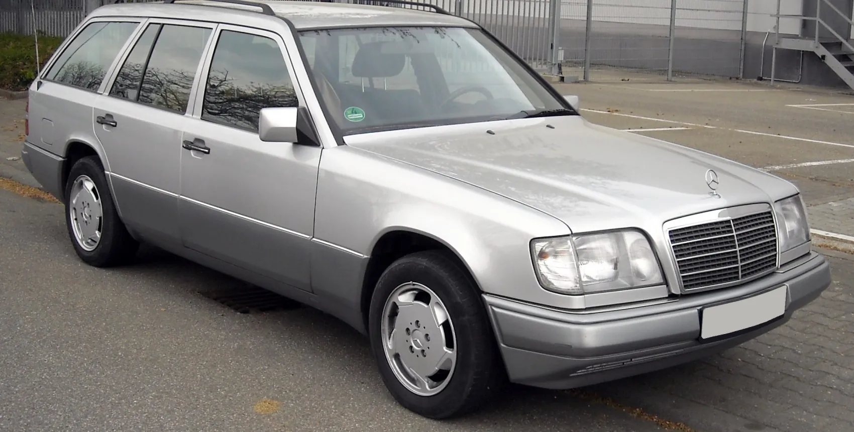 Mercedes-Benz E-class T-modell (S124)