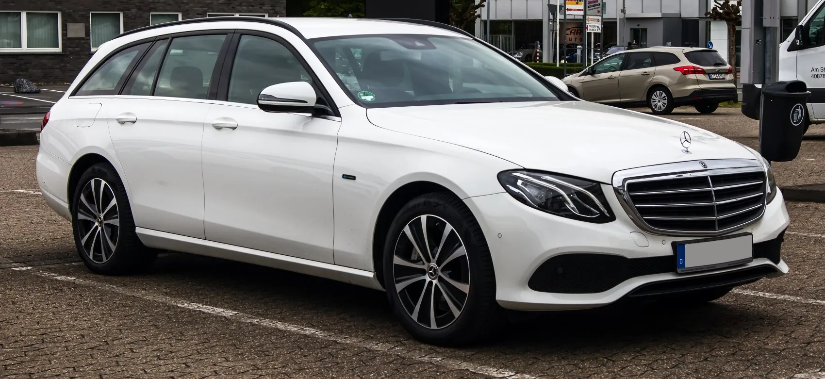 Mercedes-Benz E-class T-modell (S213)