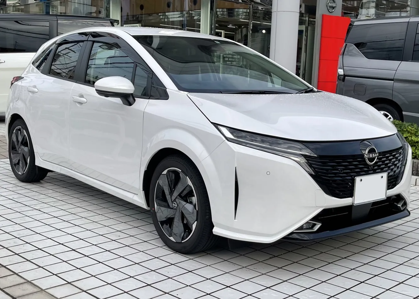 Nissan Note III (E13) Aura