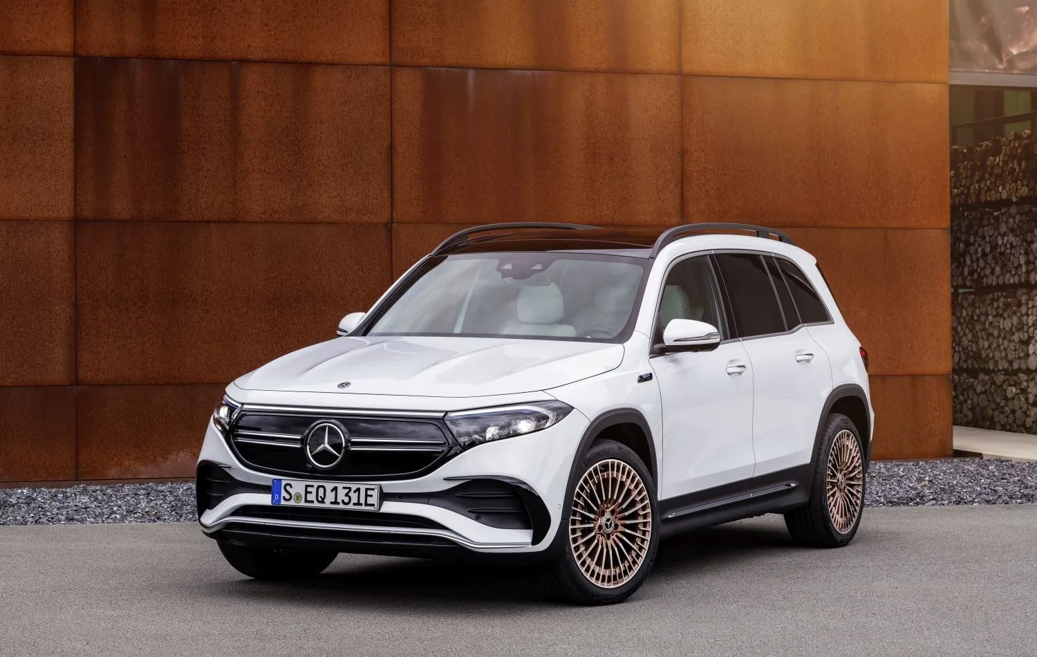 Mercedes-Benz EQB (X243)