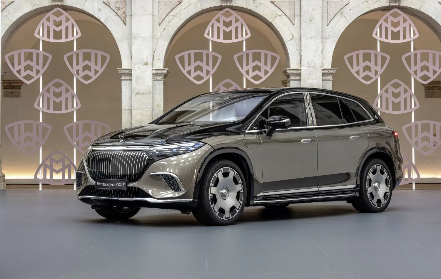 Mercedes-Benz Maybach EQS SUV (Z296)