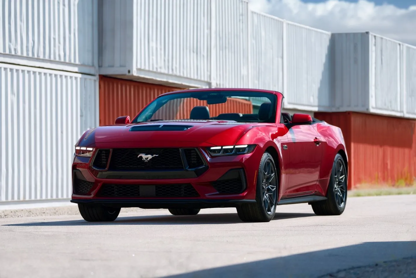 Ford Mustang Convertible VII