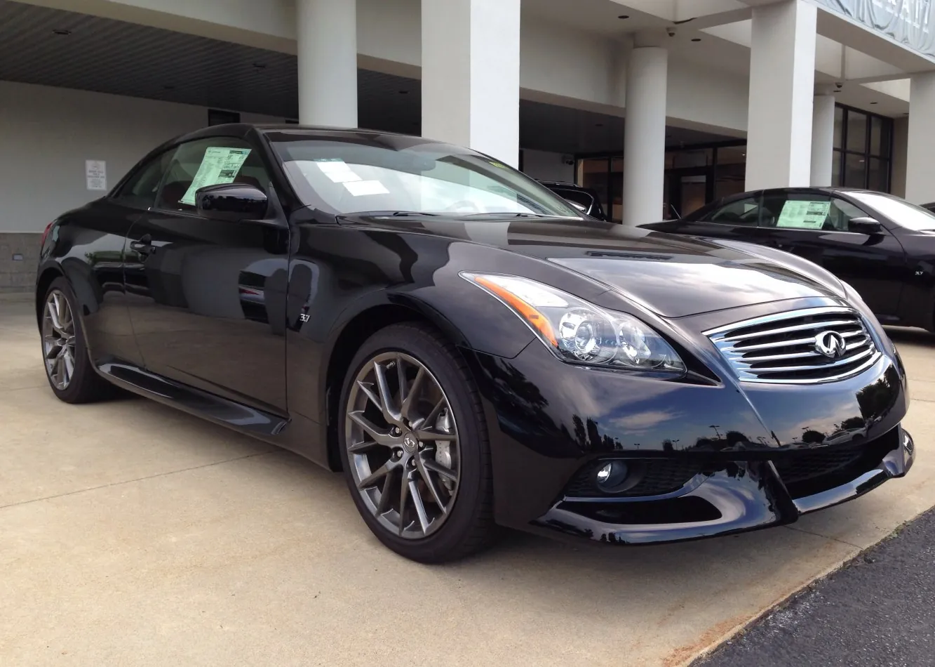 Infiniti Q60 I Convertible