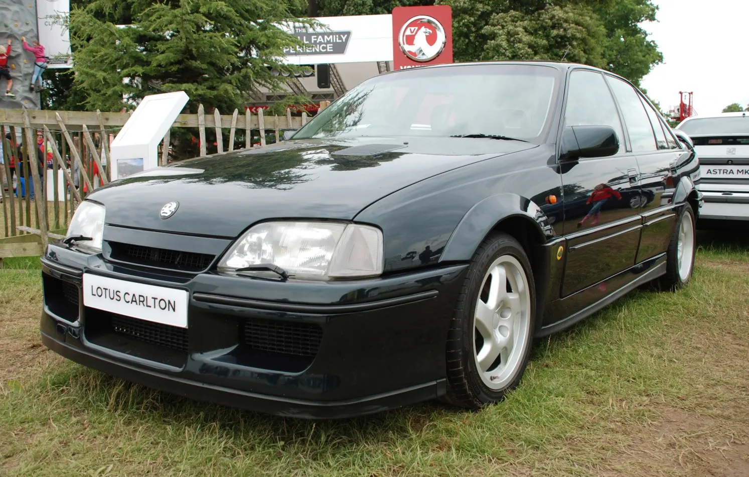 Vauxhall Carlton Mk III