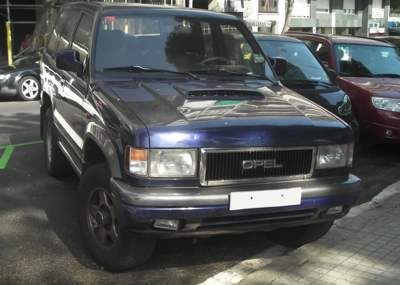 Opel Monterey