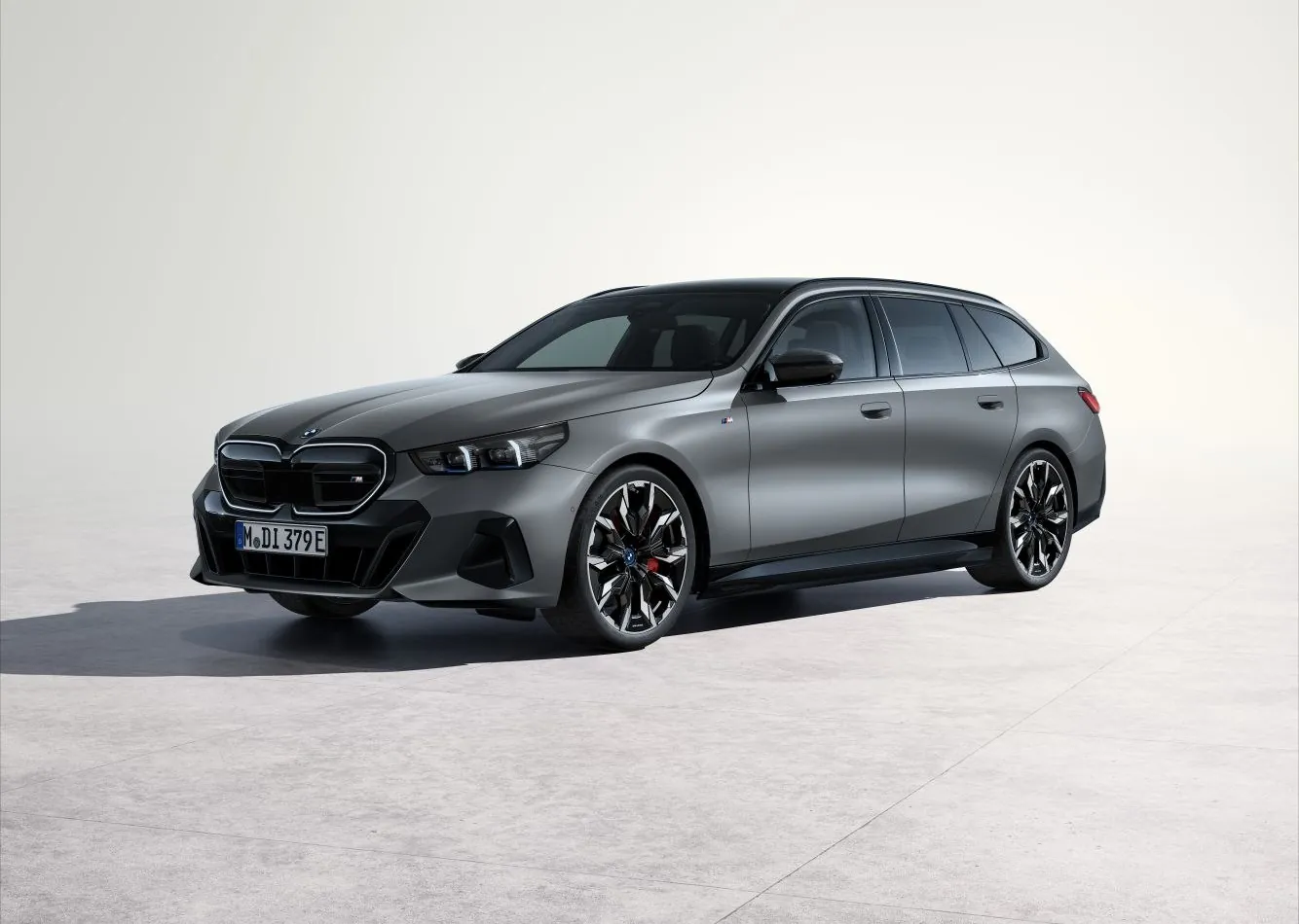 BMW i5 Touring (G61)