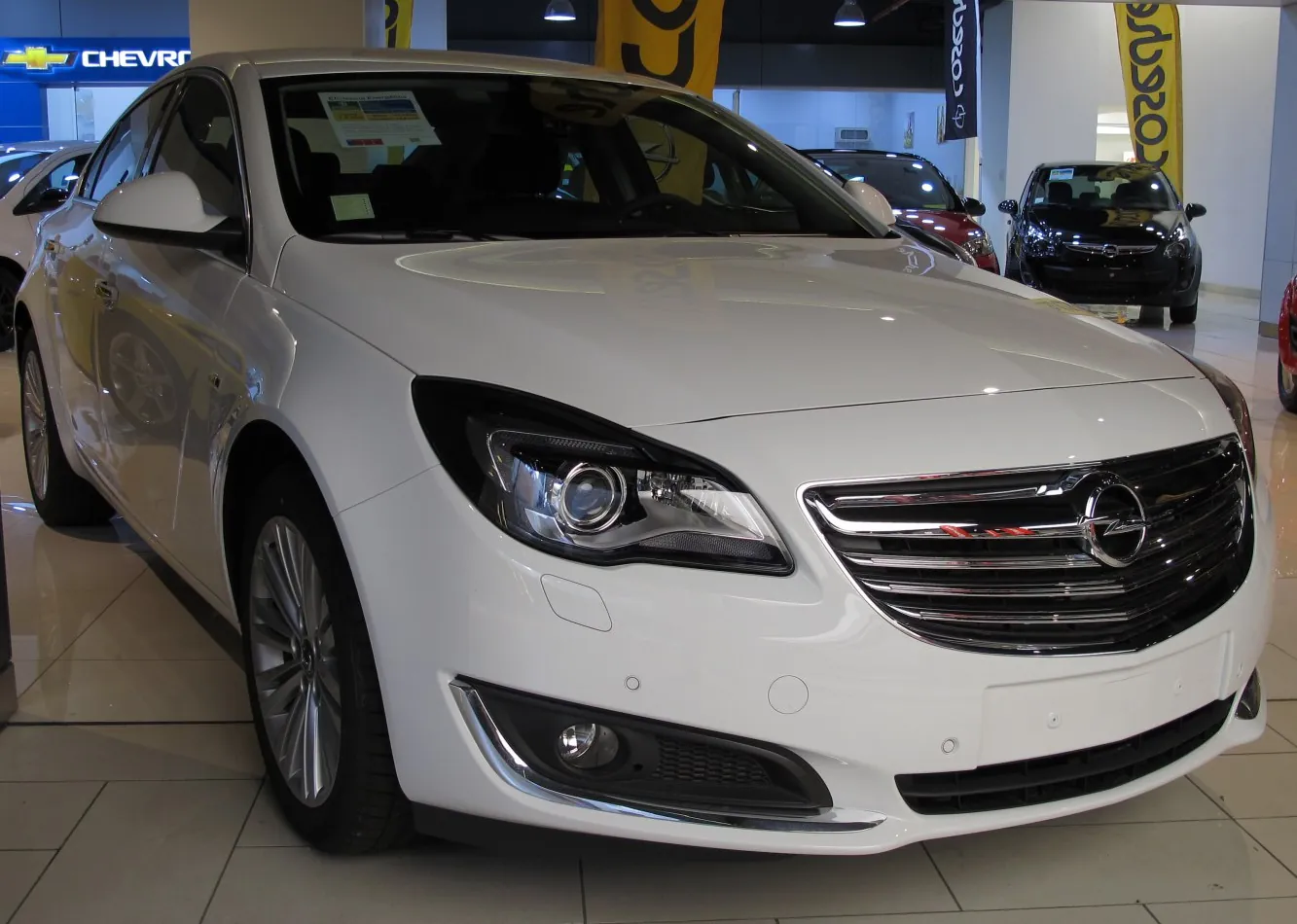 Opel Insignia Hatchback (A, facelift 2013)