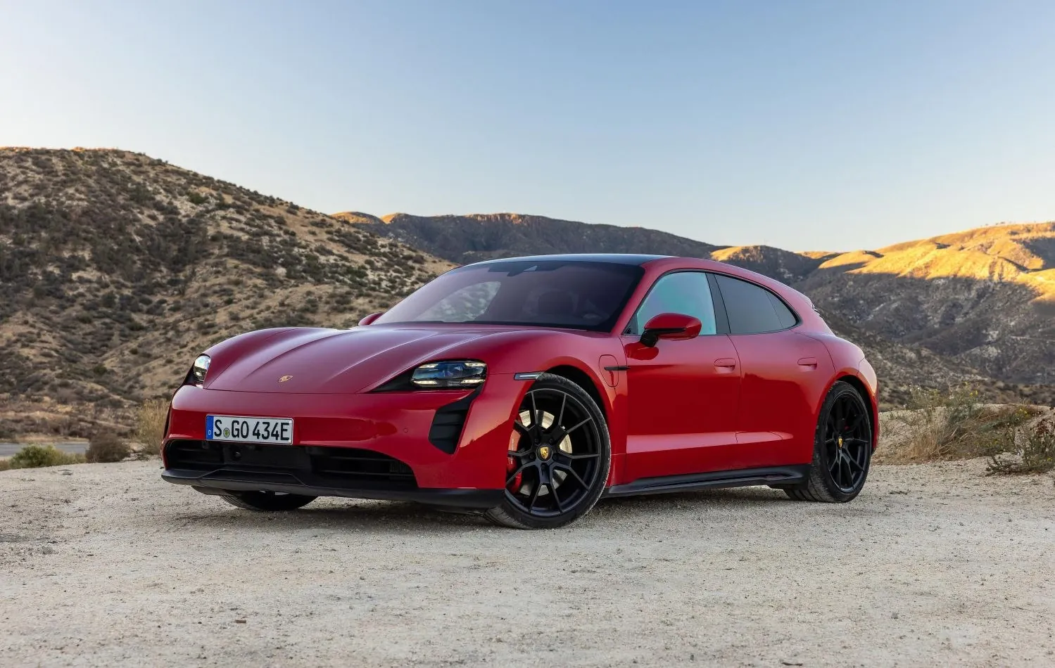 Porsche Taycan Sport Turismo (Y1A)