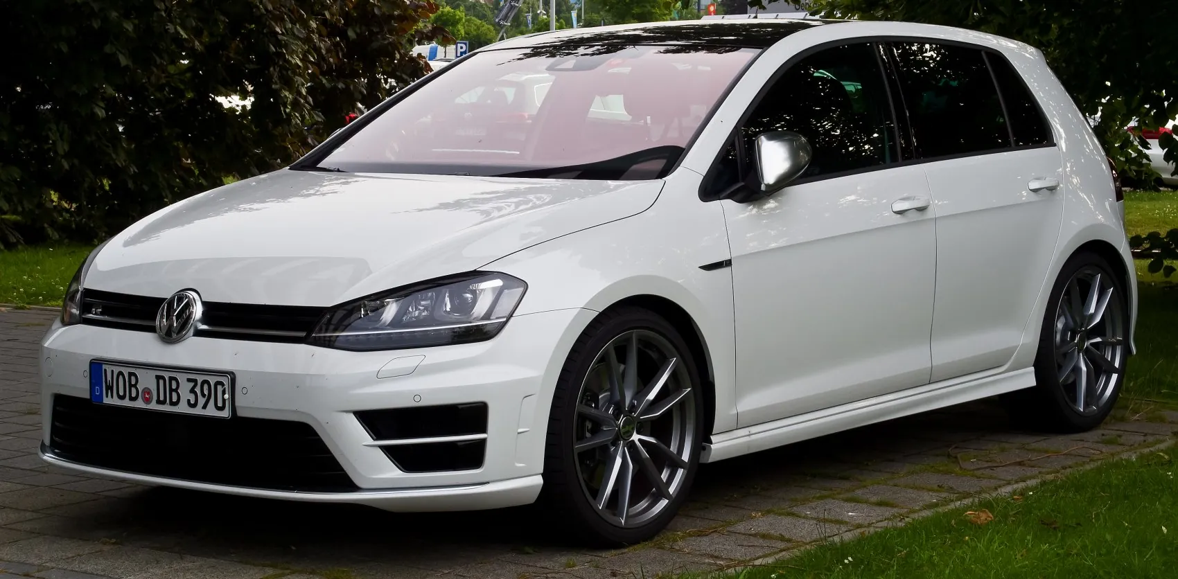 Volkswagen Golf VII (5-door)