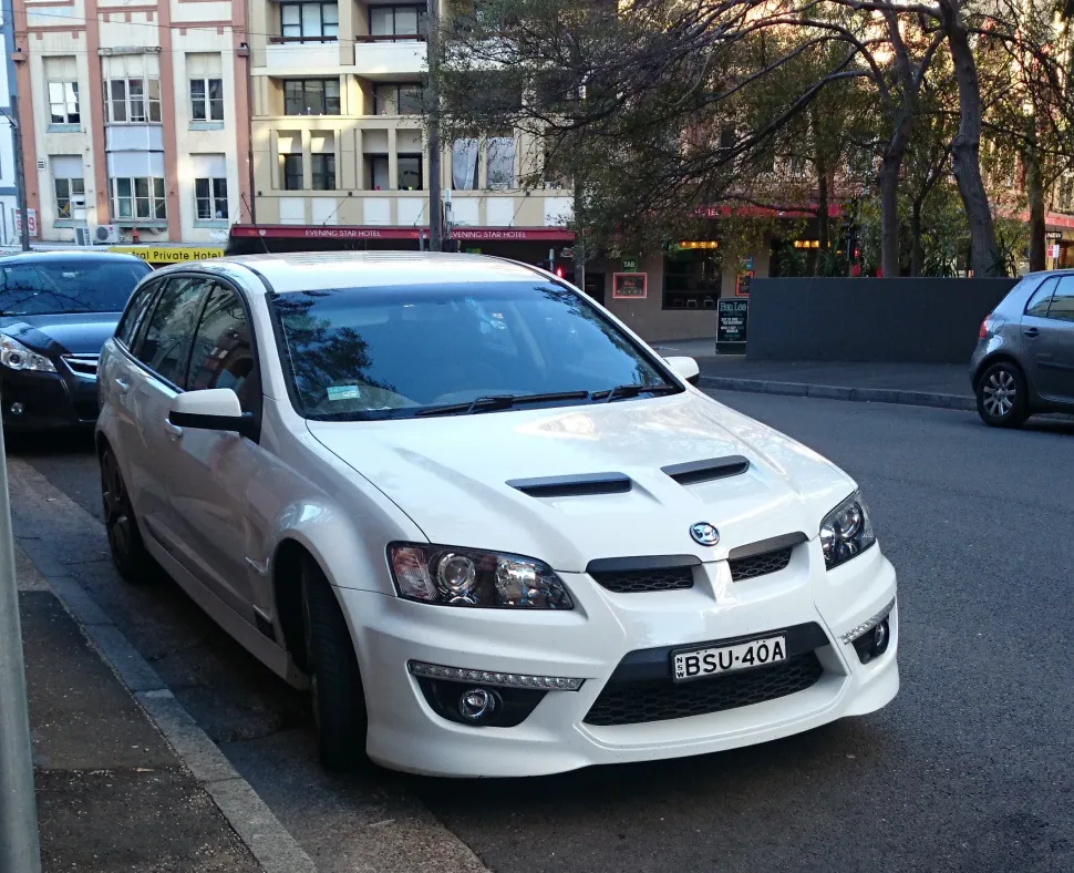 HSV Clubsport Tourer (VE II)