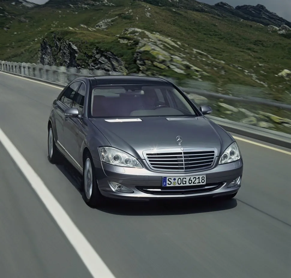Mercedes-Benz S-class (W221)