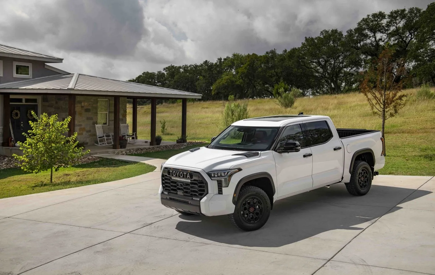 Toyota Tundra III CrewMax Short Bed