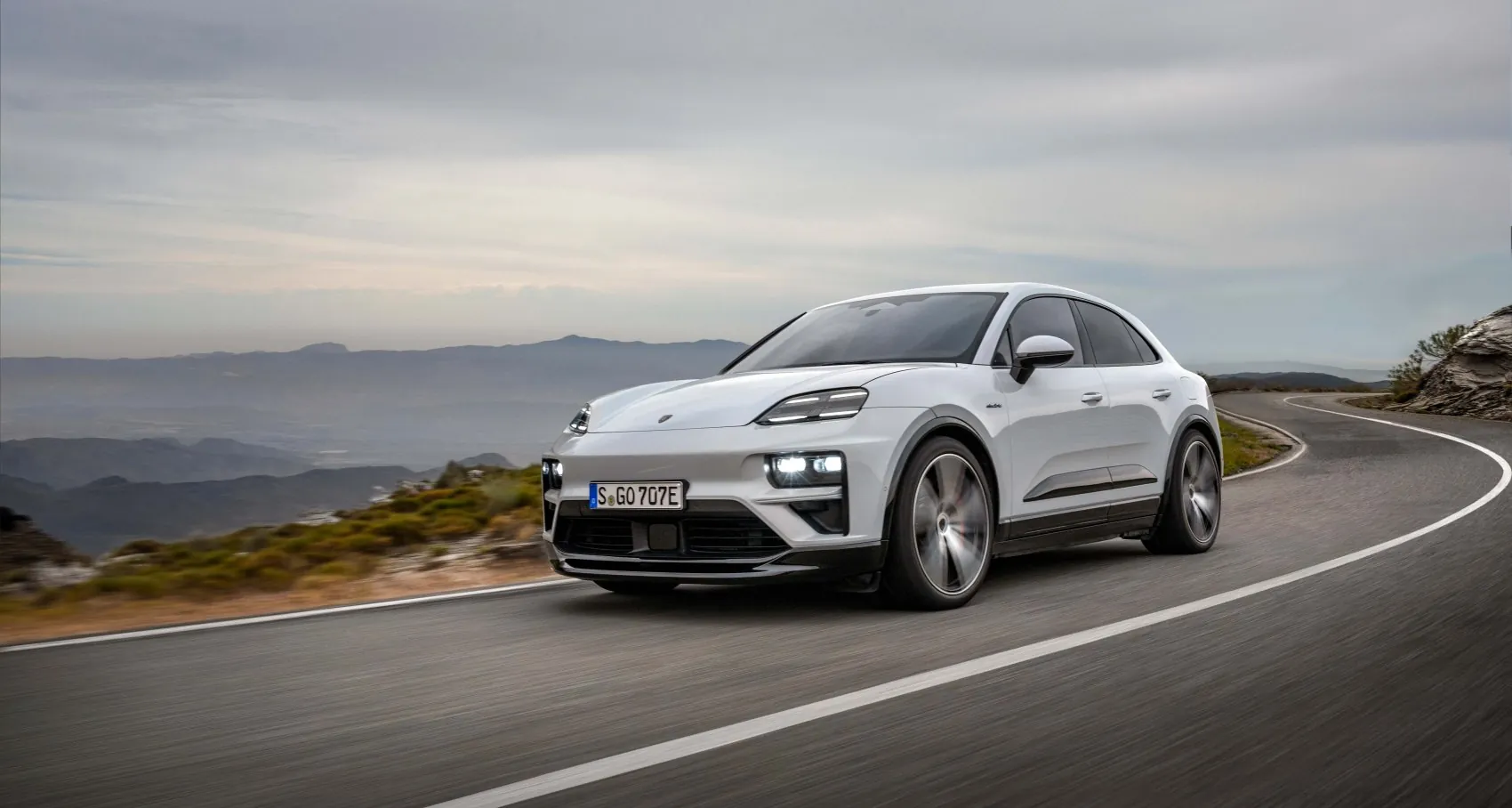 Porsche Macan II Electric